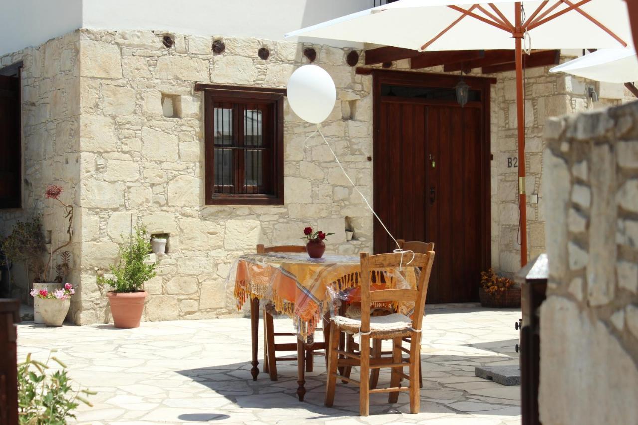 Olympia Traditional Houses מראה חיצוני תמונה
