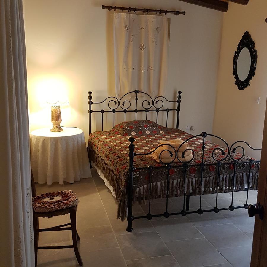 Olympia Traditional Houses מראה חיצוני תמונה